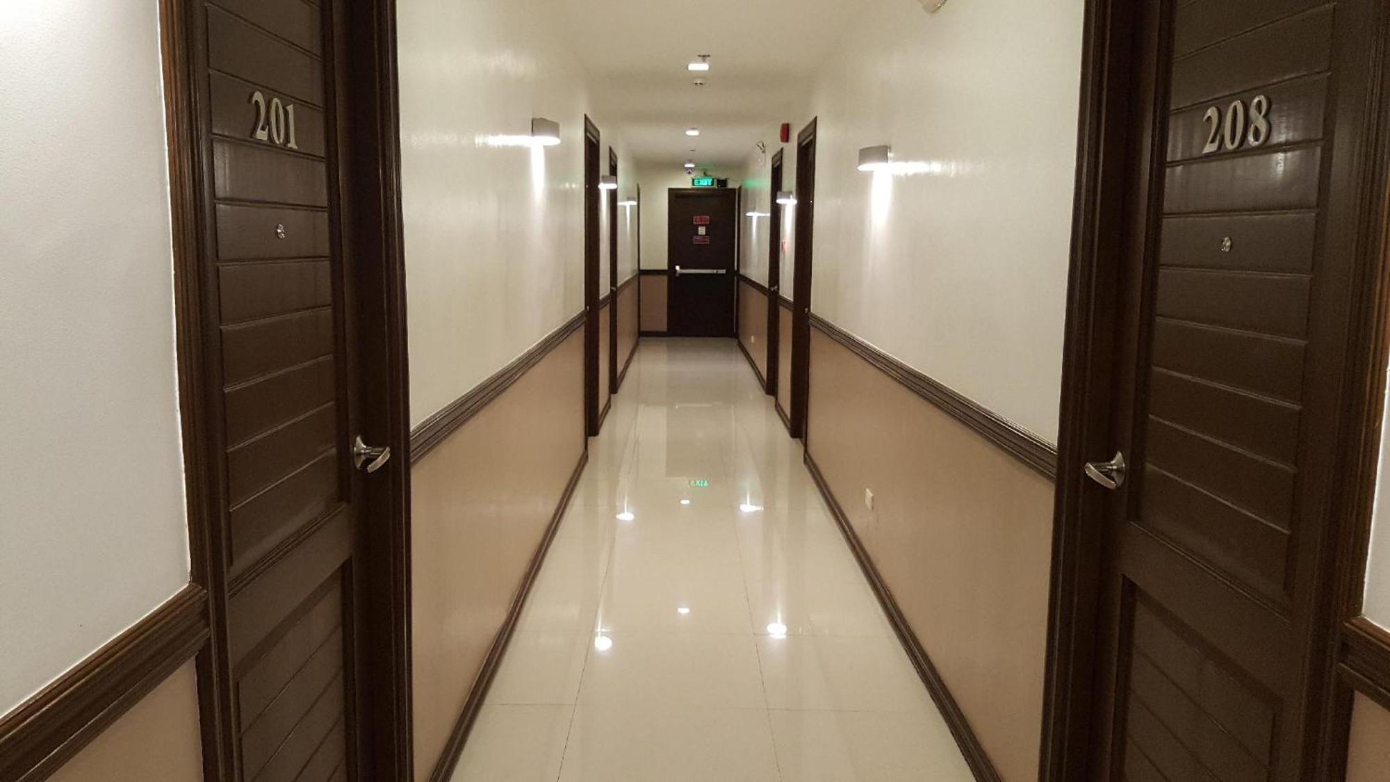 Pearli View Hotel Iloilo Powered By Cocotel Exterior foto