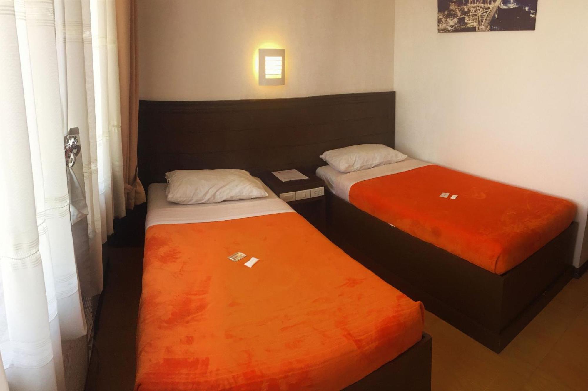 Pearli View Hotel Iloilo Powered By Cocotel Zimmer foto